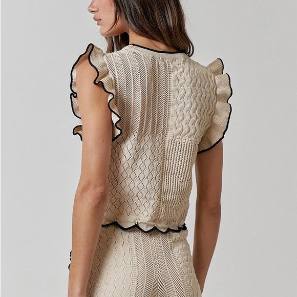 Crochet top and pants set, brand new - Picture 3 of 5